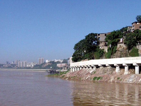 江西昌南界臨鄲路延伸道路、排水工程